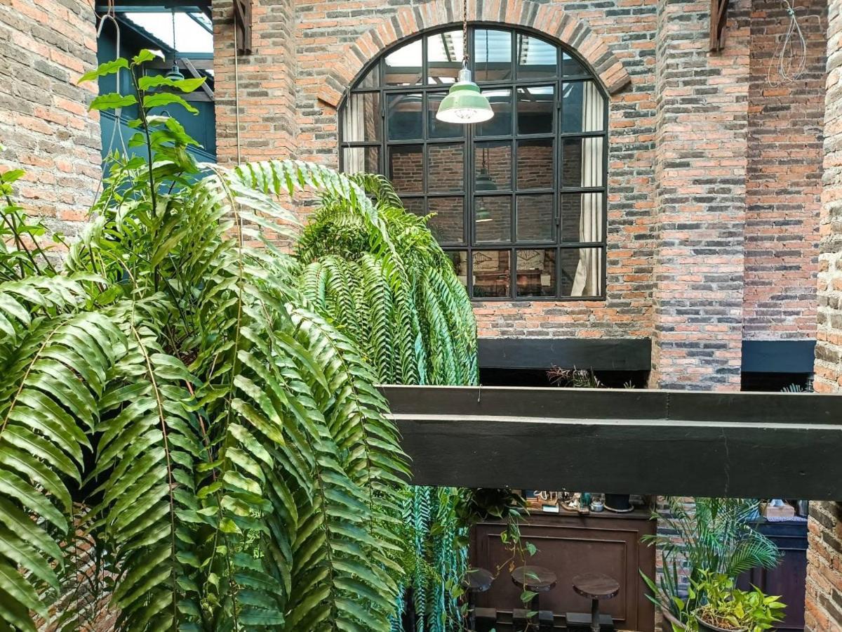 J No.14 Bed & Breakfast Bangkok Dış mekan fotoğraf