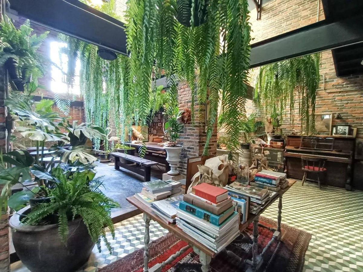 J No.14 Bed & Breakfast Bangkok Dış mekan fotoğraf