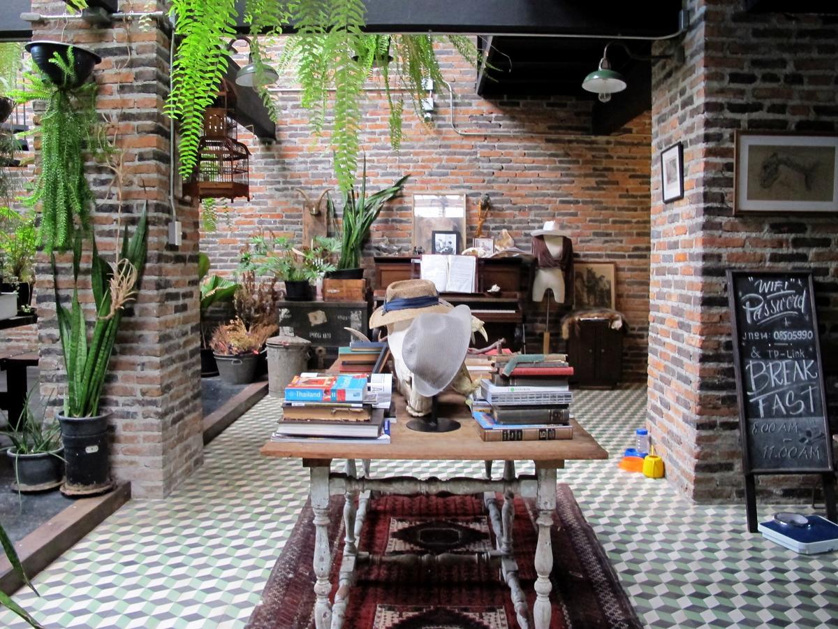 J No.14 Bed & Breakfast Bangkok Dış mekan fotoğraf