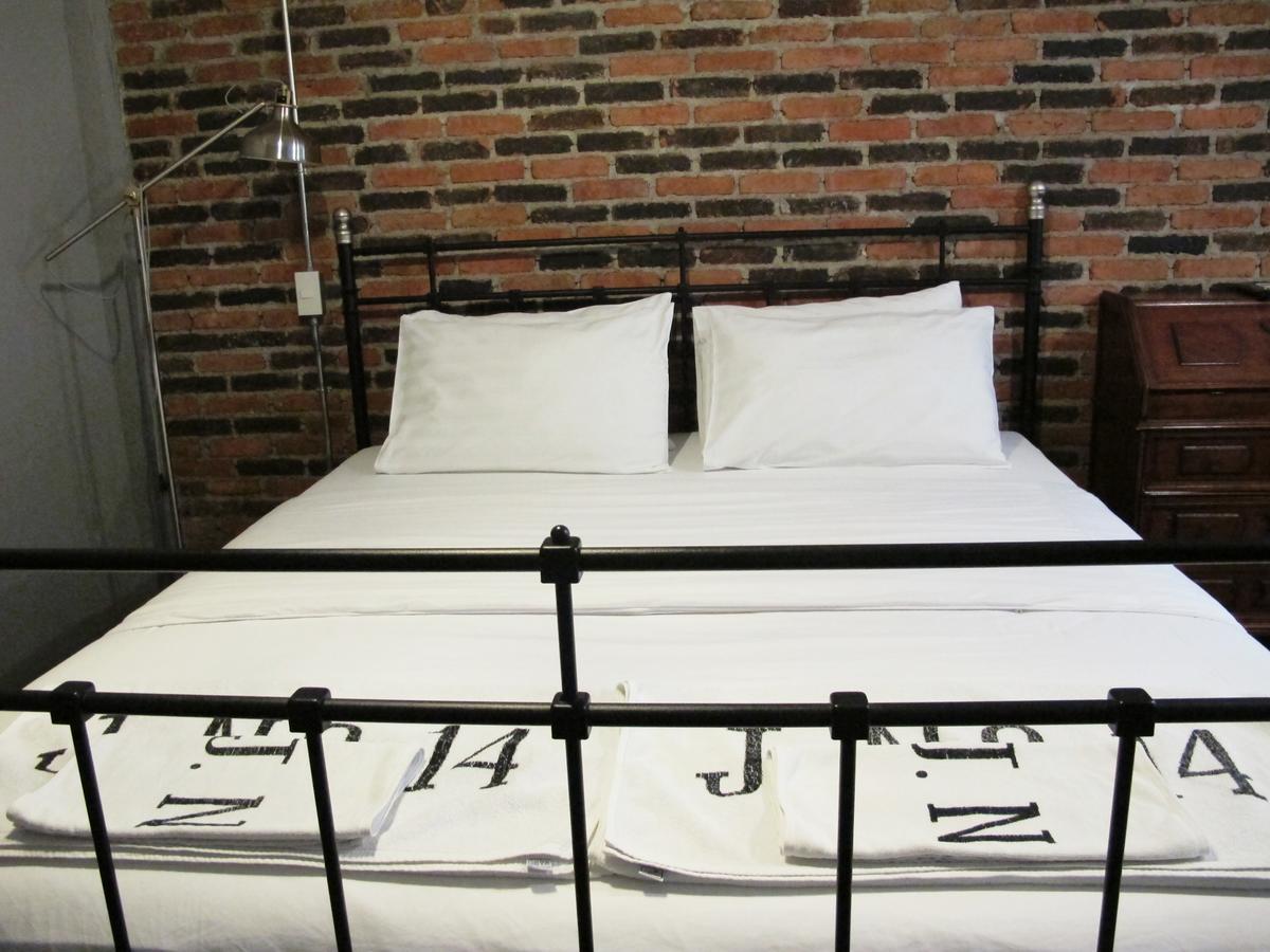 J No.14 Bed & Breakfast Bangkok Dış mekan fotoğraf